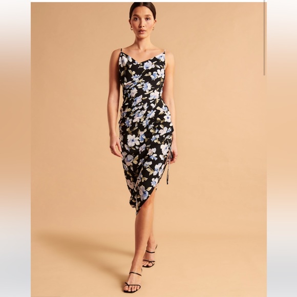 Abercrombie Cinched Asymmetrical Dress - Small - NWT - Picture 3 of 5